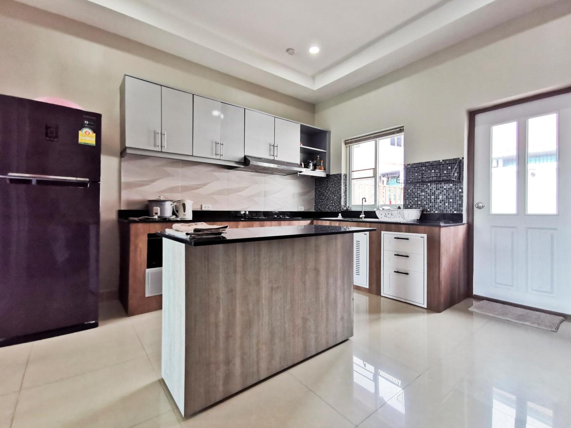 Villa Thepprasit Cosy Jomtien Exterior foto